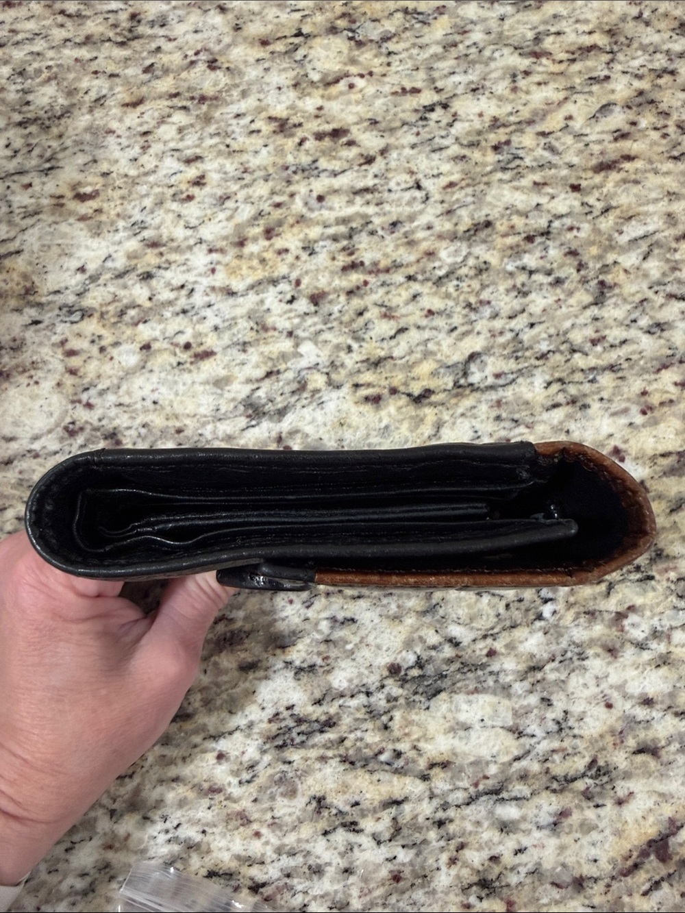 Brighton Leather Organizer Wallet Brown Croc Embossed Black Pebbled Heart Wallet - Picture 4 of 10